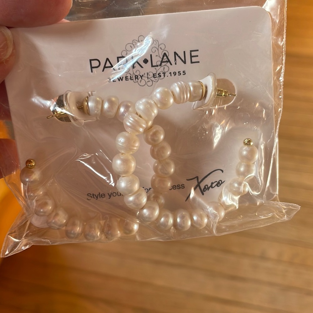 Park Lane Island earrings